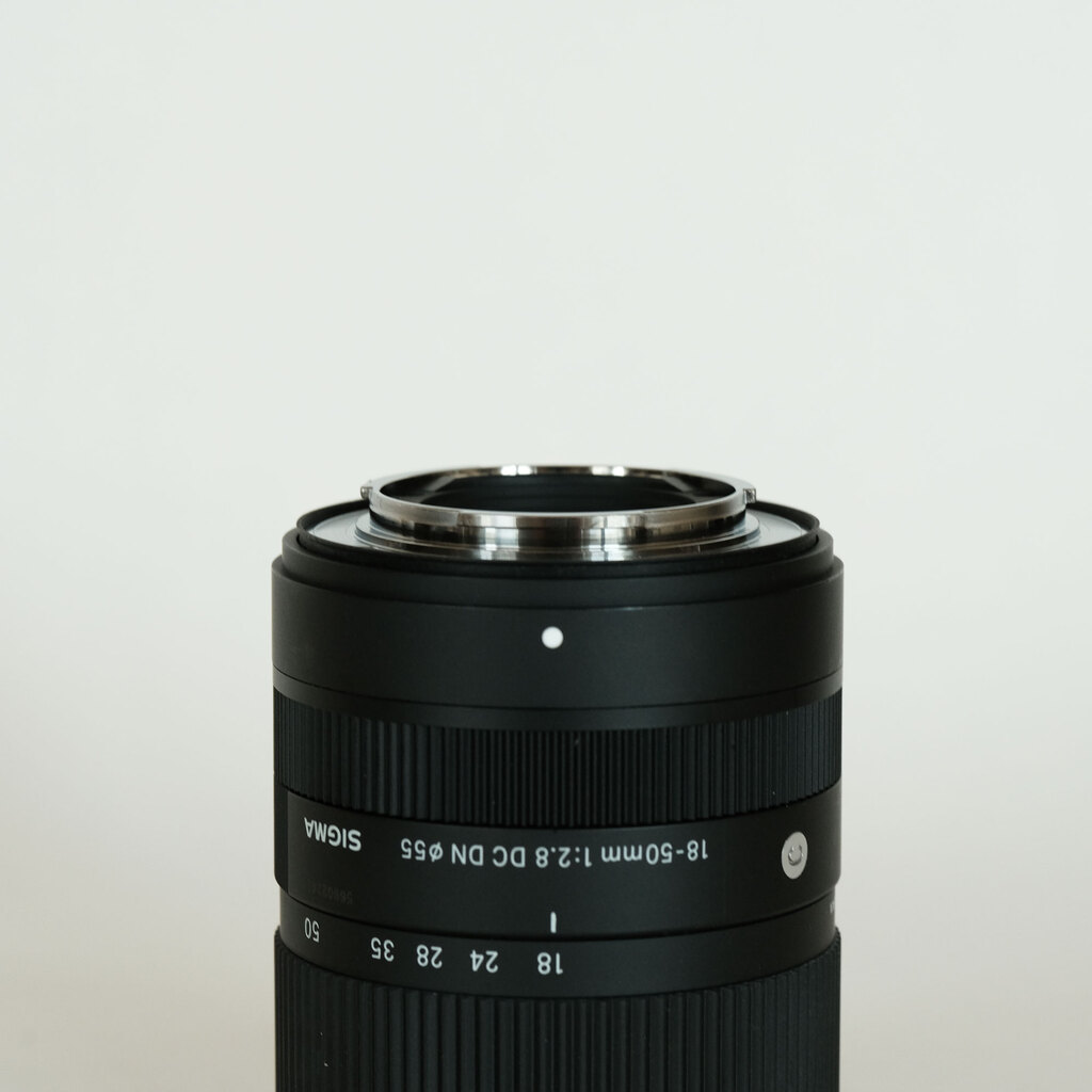 SIGMA 18-50mm F2.8 DC DN｜Contemporary [フジフイルムX用]