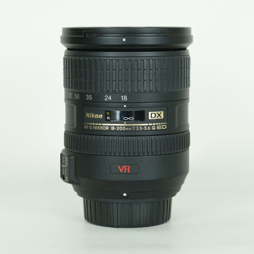 Nikon AF-S DX VR Zoom-Nikkor 18-200mm F3.5-5.6G IF-ED