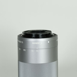 Canon EF-M55-200mm F4.5-6.3 IS STM シルバー