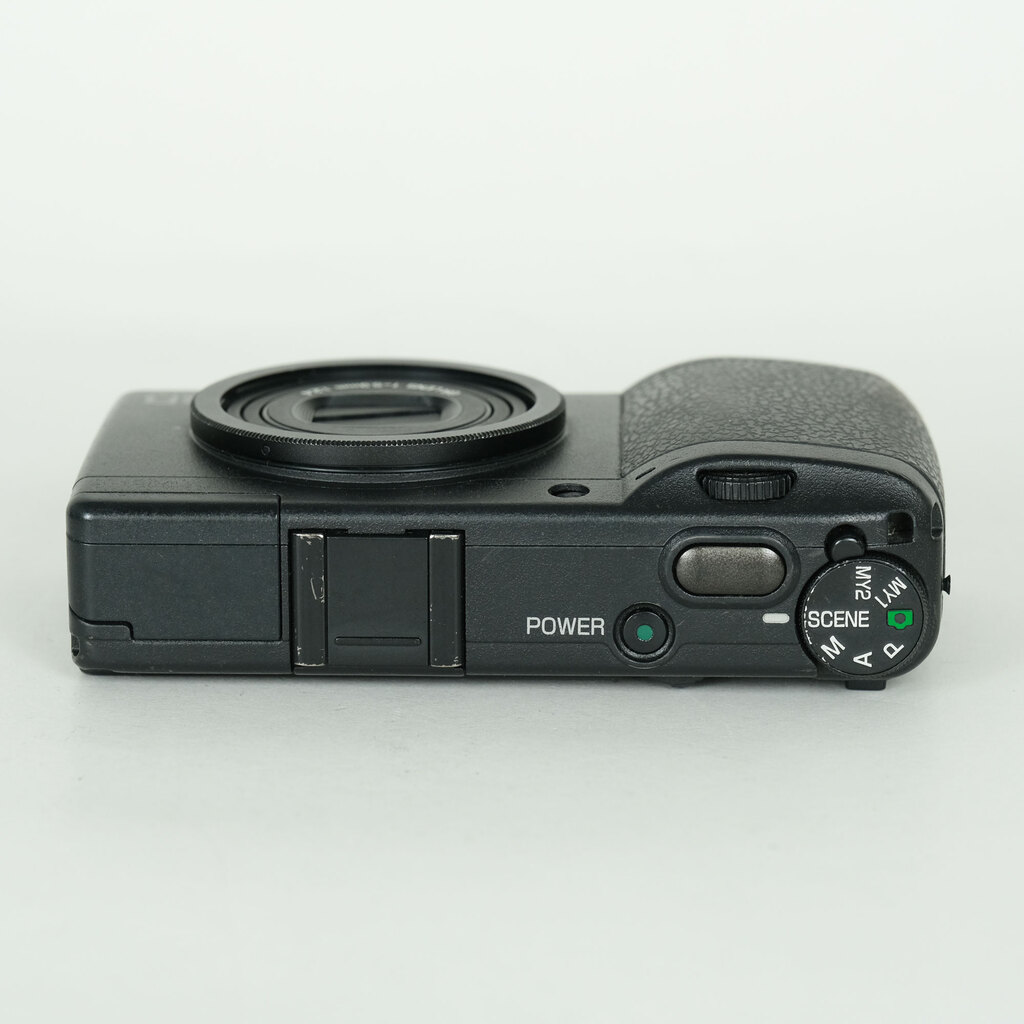 RICOH GR DIGITAL II