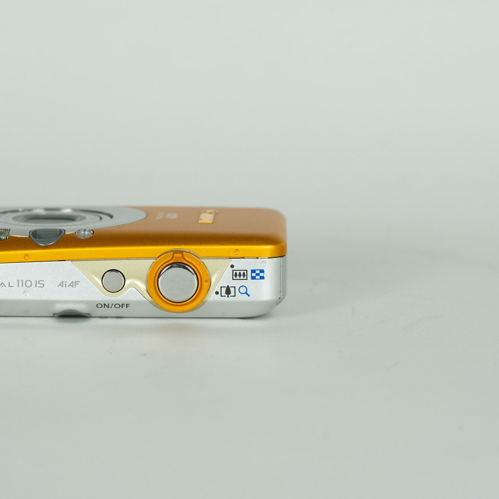 Canon IXY DIGITAL 110IS オレンジ