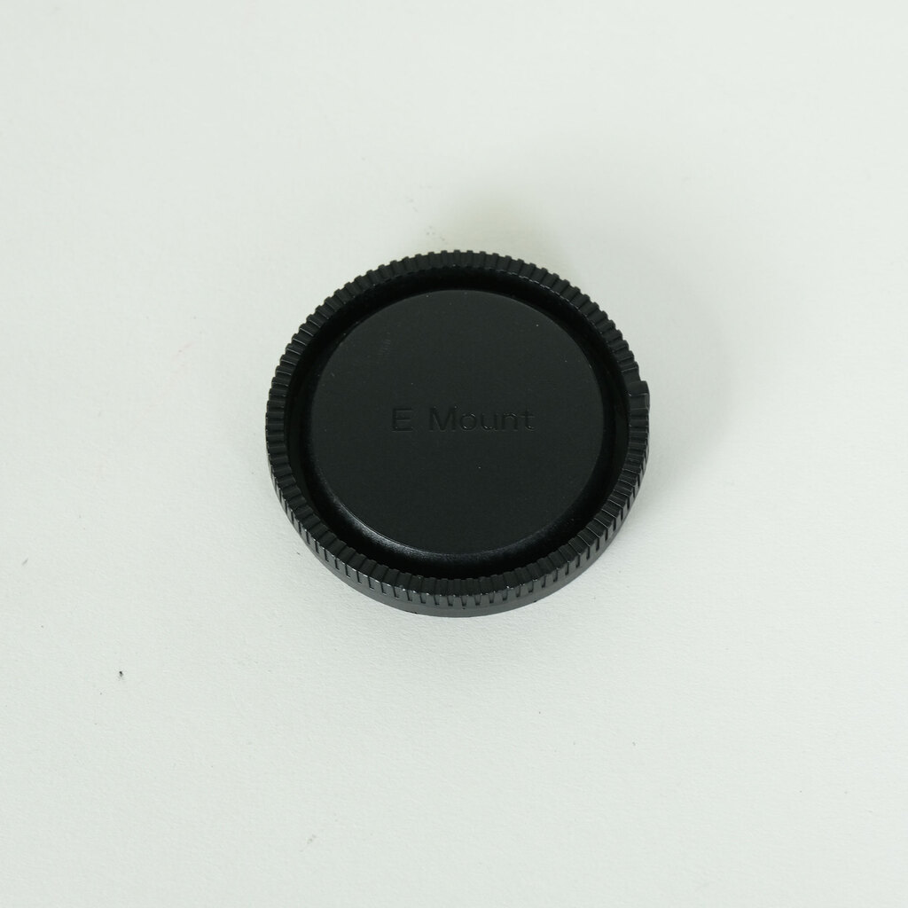 SONY FE 90mm F2.8 Macro G OSS SEL90M28G SONY FE 90mm F2.8 Macro G OSS SEL90M28G