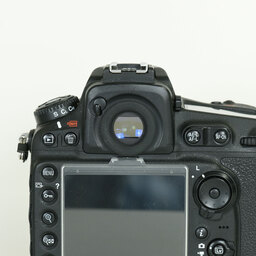 Nikon D810