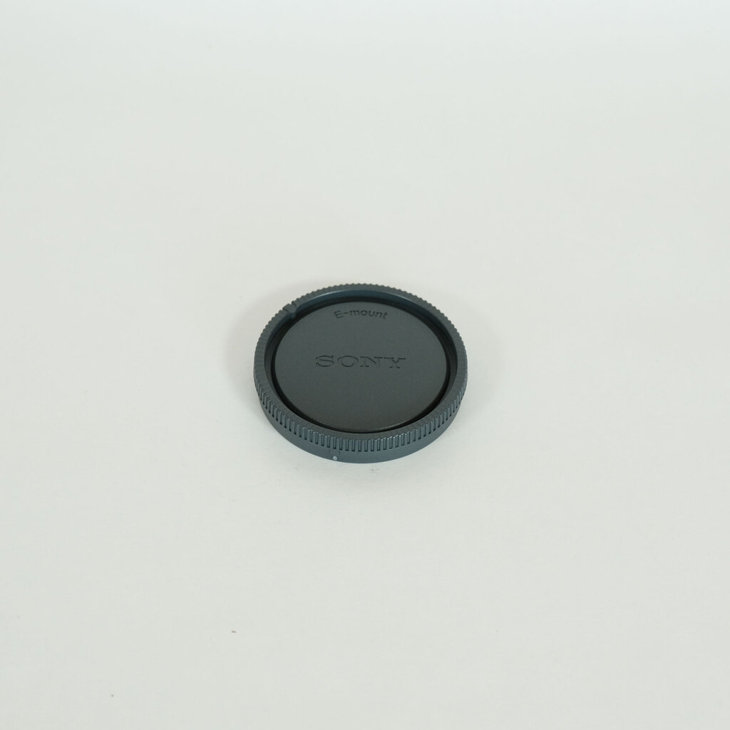 SONY E 18-135mm F3.5-5.6 OSS SEL18135