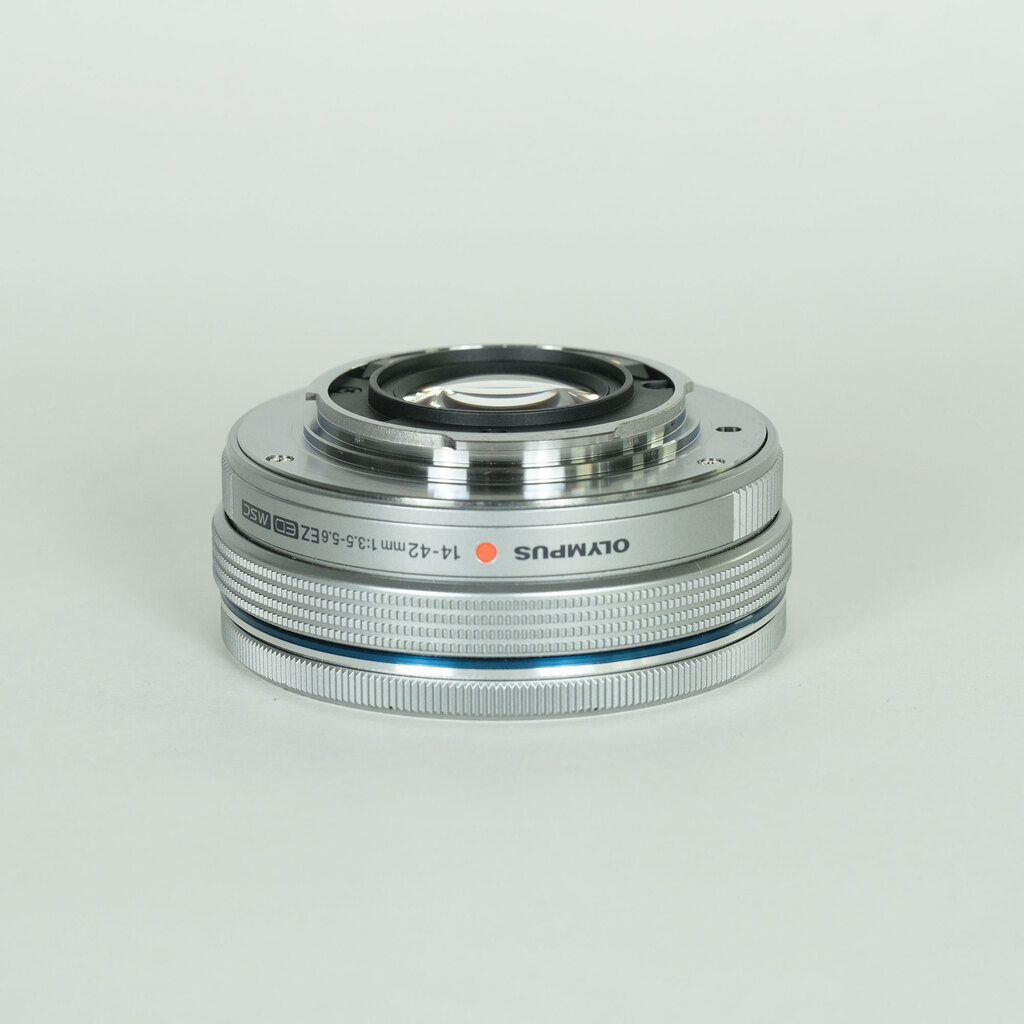 OLYMPUS M.ZUIKO DIGITAL ED 14-42mm F3.5-5.6 EZ シルバー