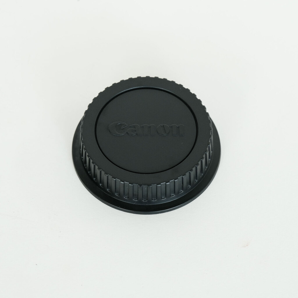 Canon EF-S18-55mm F3.5-5.6 IS STM