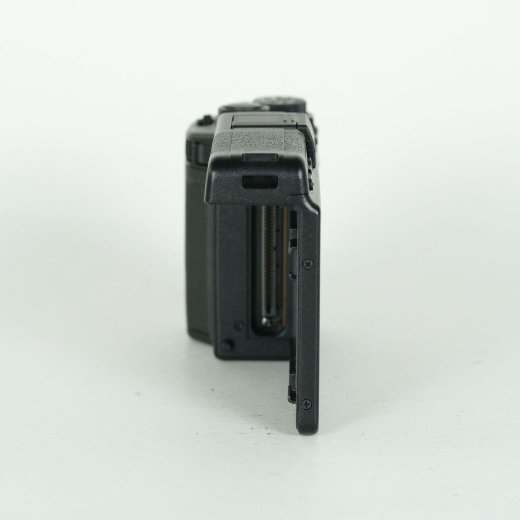 RICOH GXRボディの出品 | ONE SCENE（ワンシーン）