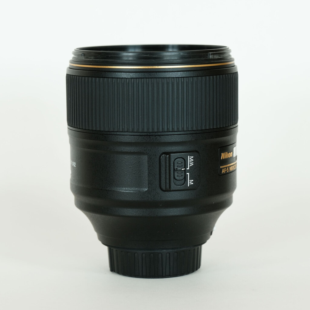 Nikon AF-S NIKKOR 105mm f/1.4E EDの出品 | ONE SCENE（ワンシーン）