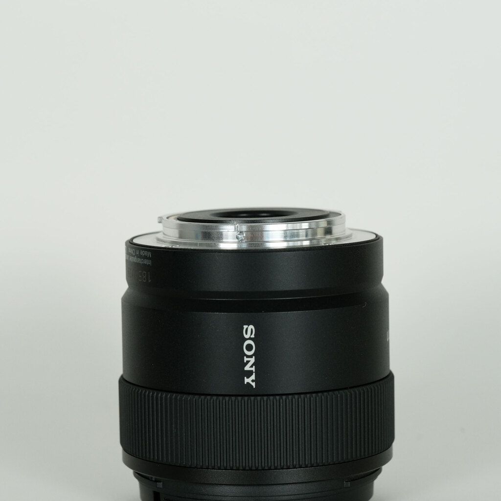 SONY E 11mm F1.8 SEL11F18