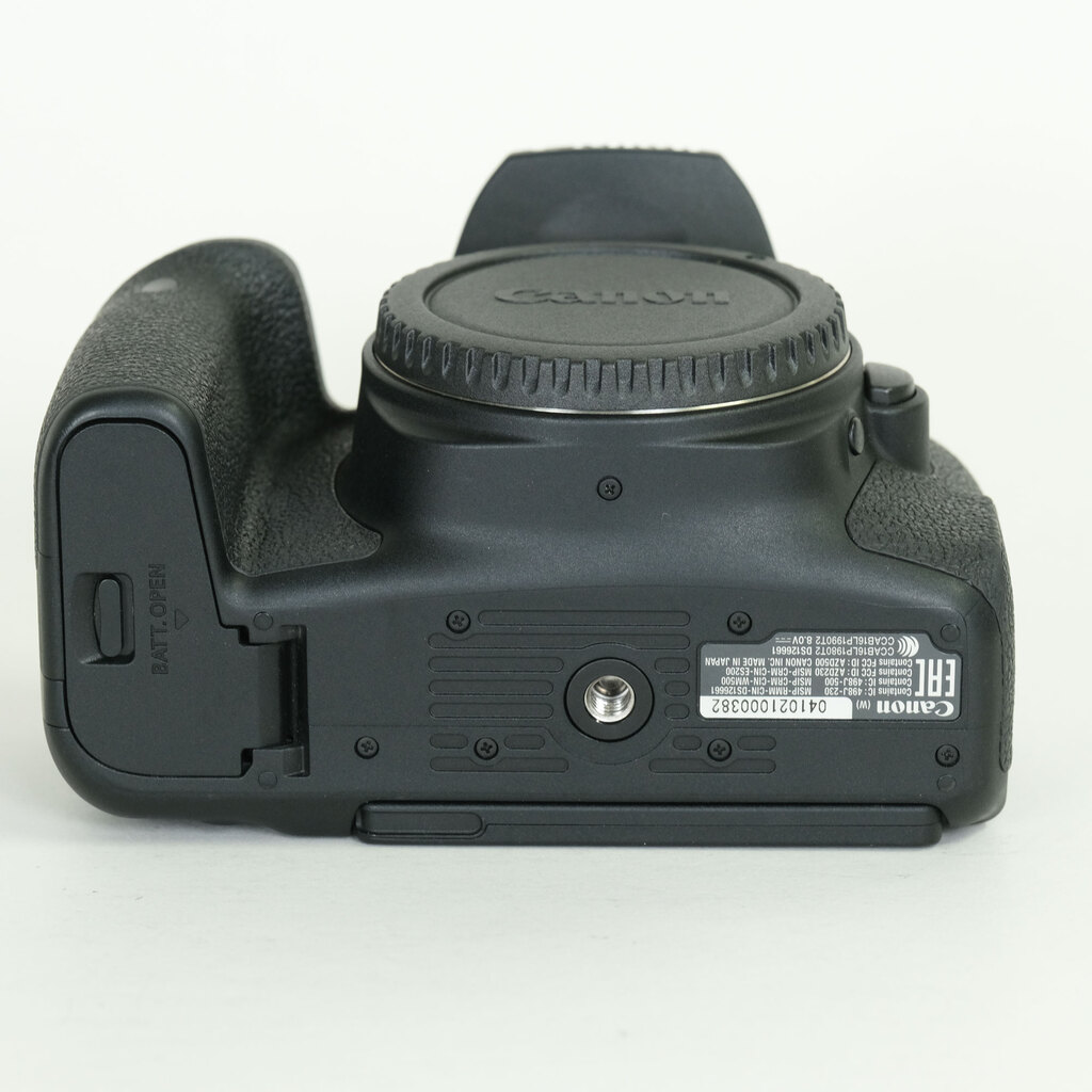 Canon EOS Kiss X9i