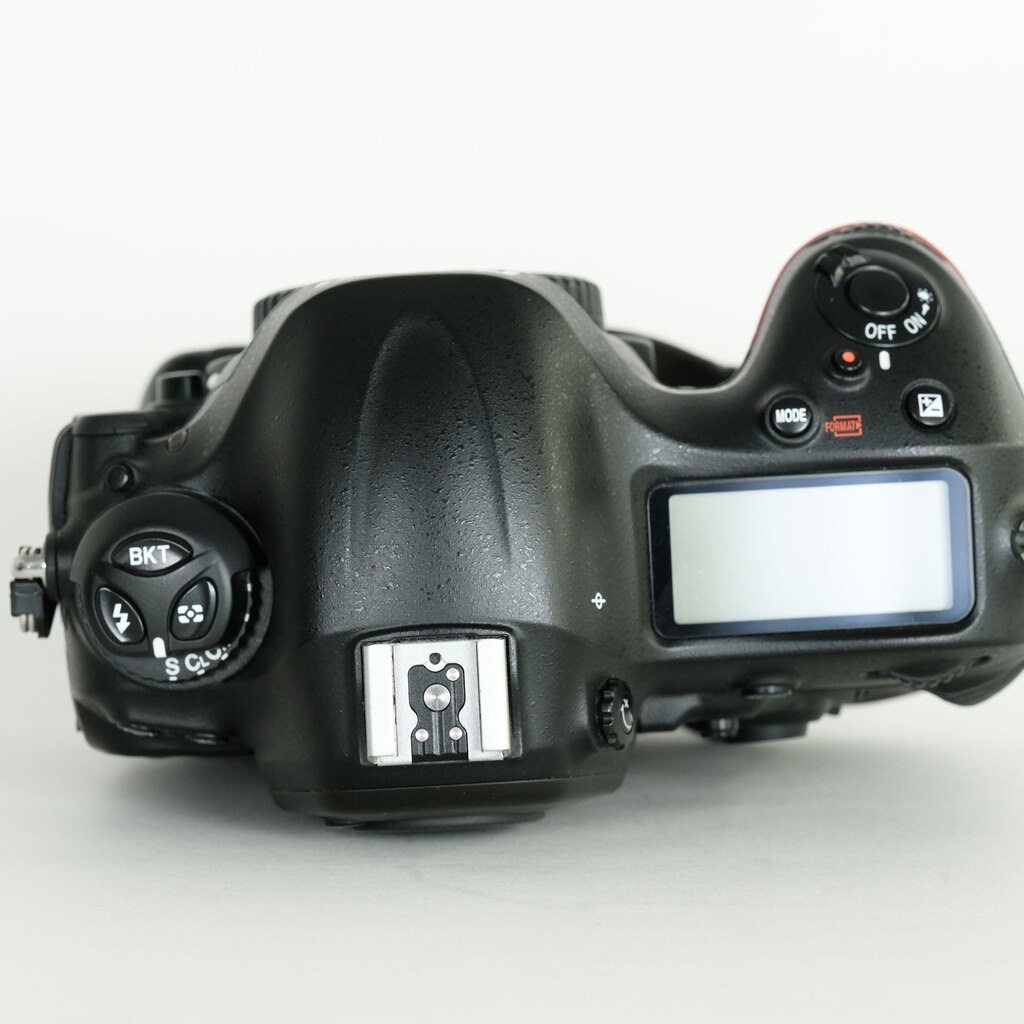 Nikon D4S