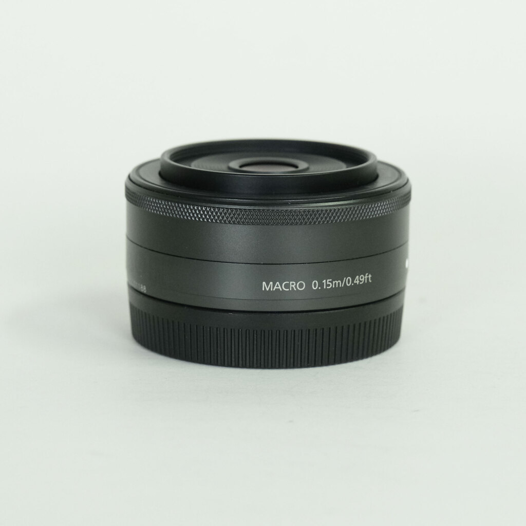 Canon EF-M22mm F2 STM Canon EF-M22mm F2 STM
