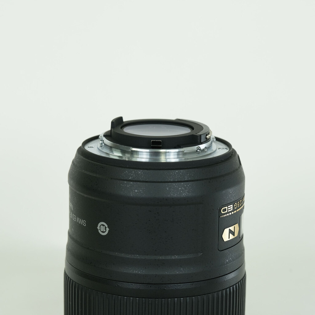 Nikon AF-S Micro NIKKOR 60mm f/2.8G ED Nikon AF-S Micro NIKKOR 60mm f/2.8G ED