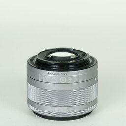 Canon EF-M15-45mm F3.5-6.3 IS STM Canon EF-M15-45mm F3.5-6.3 IS STM