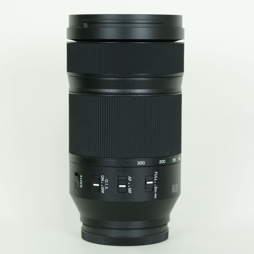Panasonic LUMIX S 70-300mm F4.5-5.6 MACRO O.I.S.