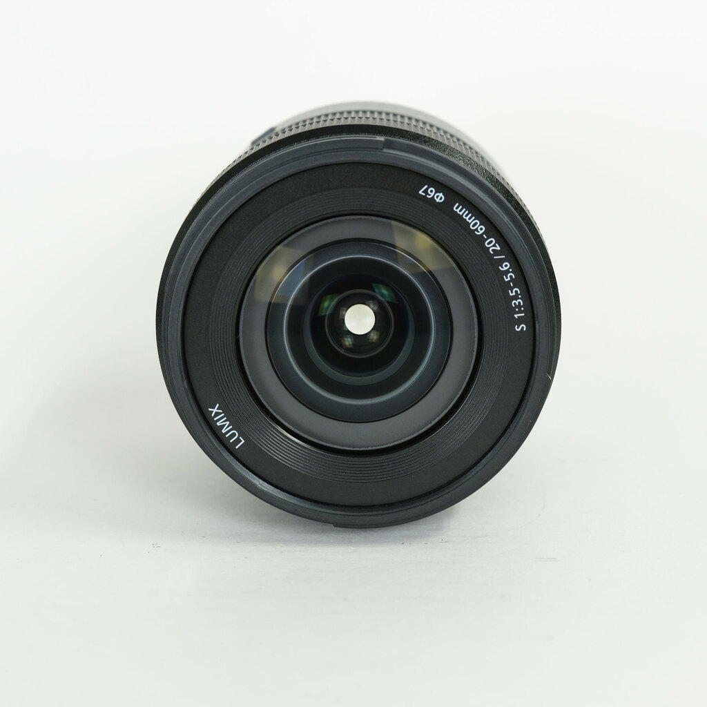 Panasonic LUMIX S 20-60mm F3.5-5.6 Panasonic LUMIX S 20-60mm F3.5-5.6