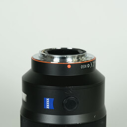 SONY Sonnar T* 135mm F1.8 ZA SAL135F18Z