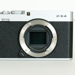 FUJIFILM X-E4