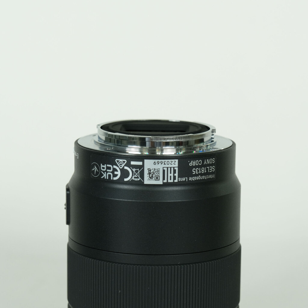 SONY E 18-135mm F3.5-5.6 OSS SEL18135の出品 | ONE SCENE（ワンシーン）