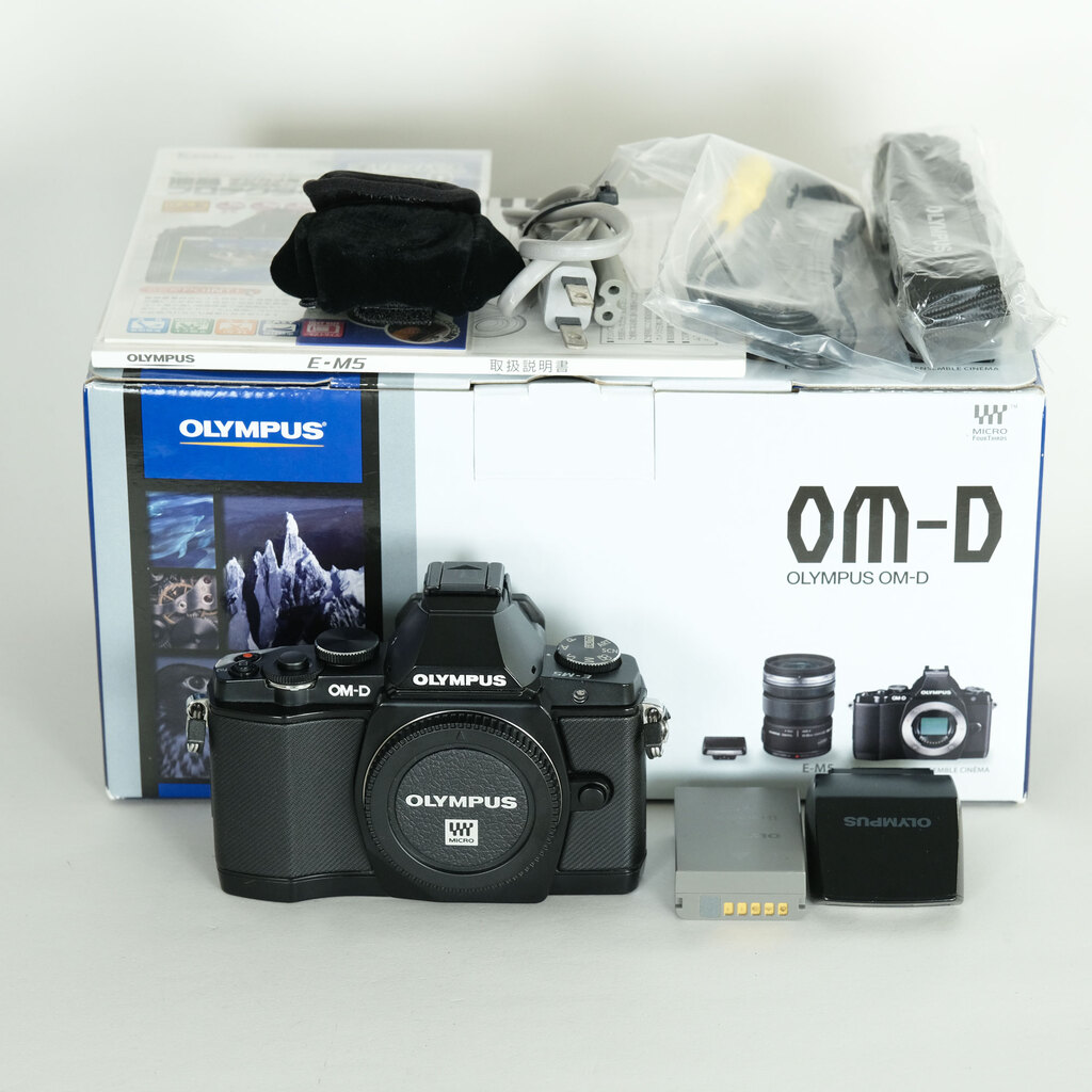 OLYMPUS OM-D E-M5 ボディ ブラック