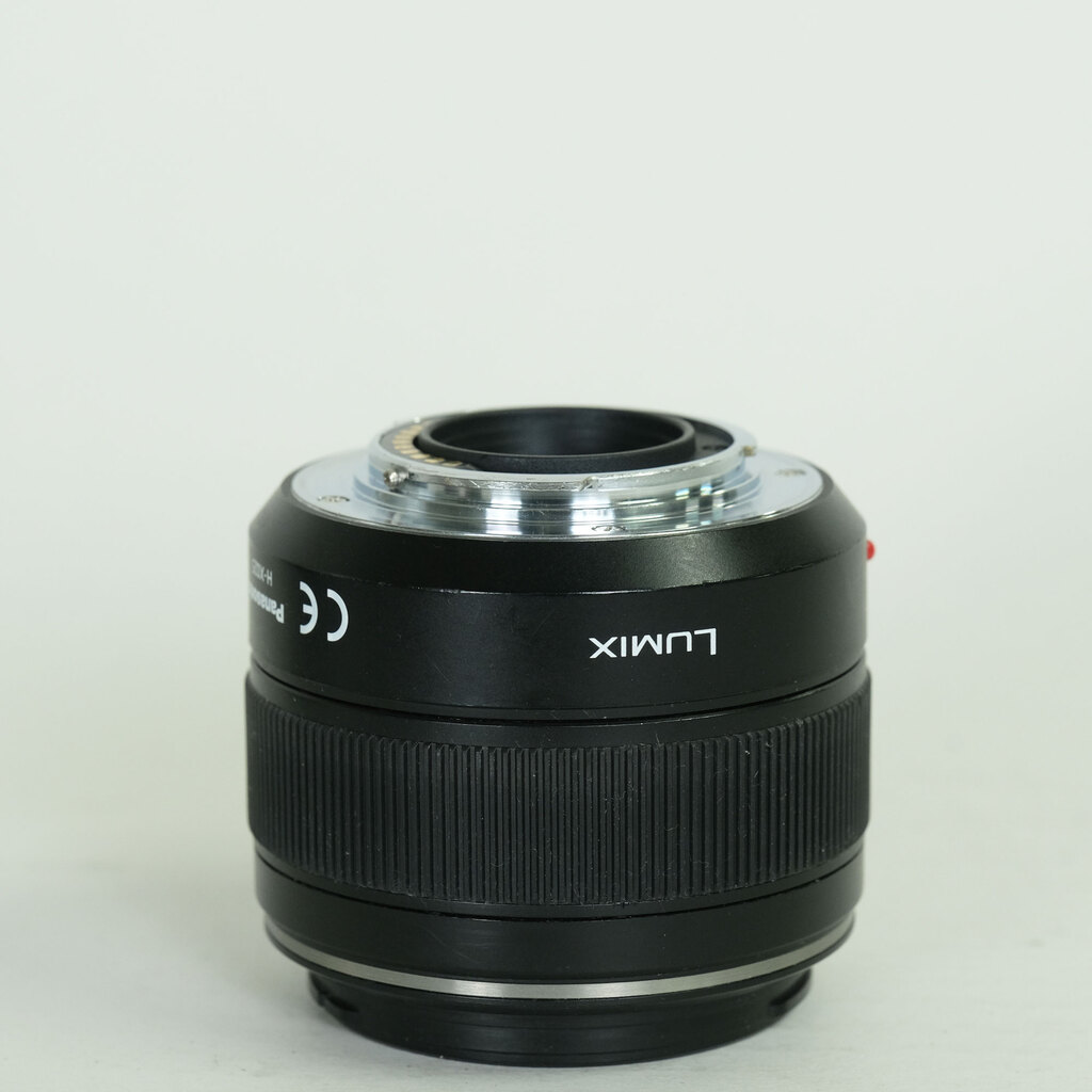 Panasonic LEICA DG SUMMILUX 25mm F1.4 ASPH. H-X025