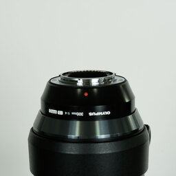 OLYMPUS M.ZUIKO DIGITAL ED 300mm F4.0 IS PRO