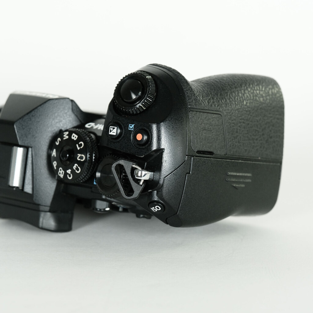 OLYMPUS OM-D E-M1 Mark III