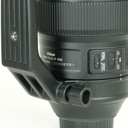 Nikon AF-S NIKKOR 200-500mm f/5.6E ED VR Nikon AF-S NIKKOR 200-500mm f/5.6E ED VR