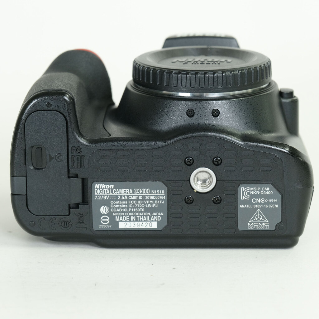 Nikon D3400