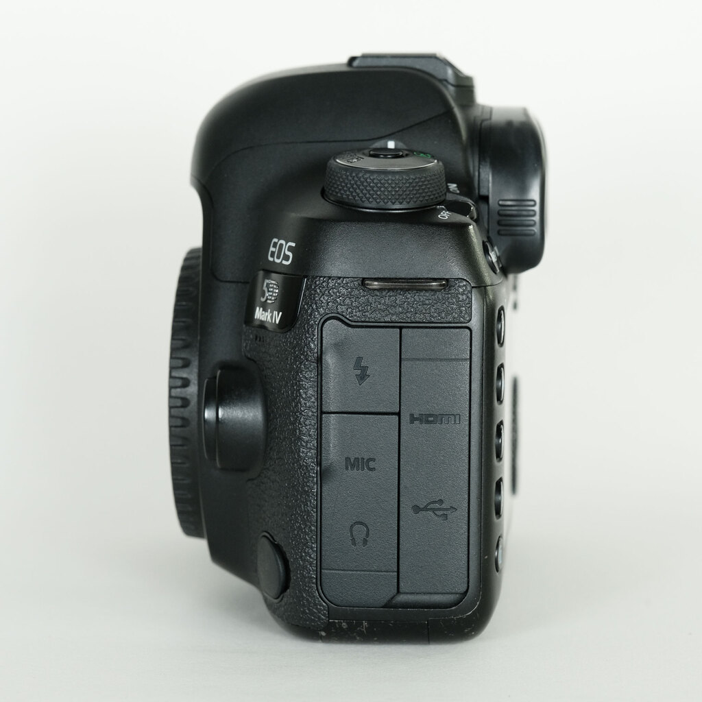 Canon EOS 5D Mark IV