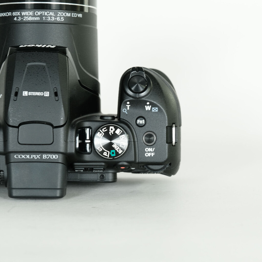 Nikon COOLPIX B700 ブラック