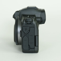 Canon EOS R