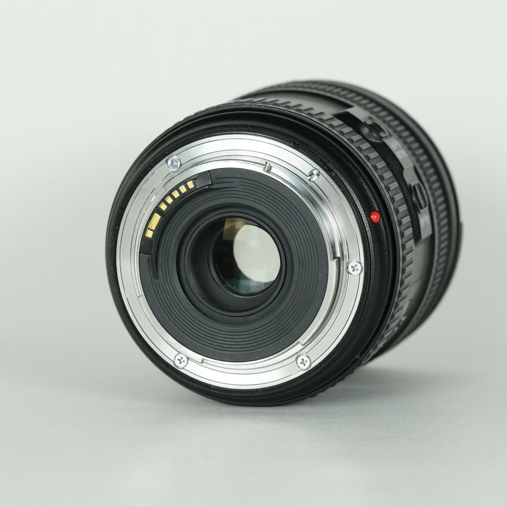 Canon EF24-70mm F4L IS USM【ジャンク】 Canon EF24-70mm F4L IS USMの出品 | ONE SCENE（ワンシーン）