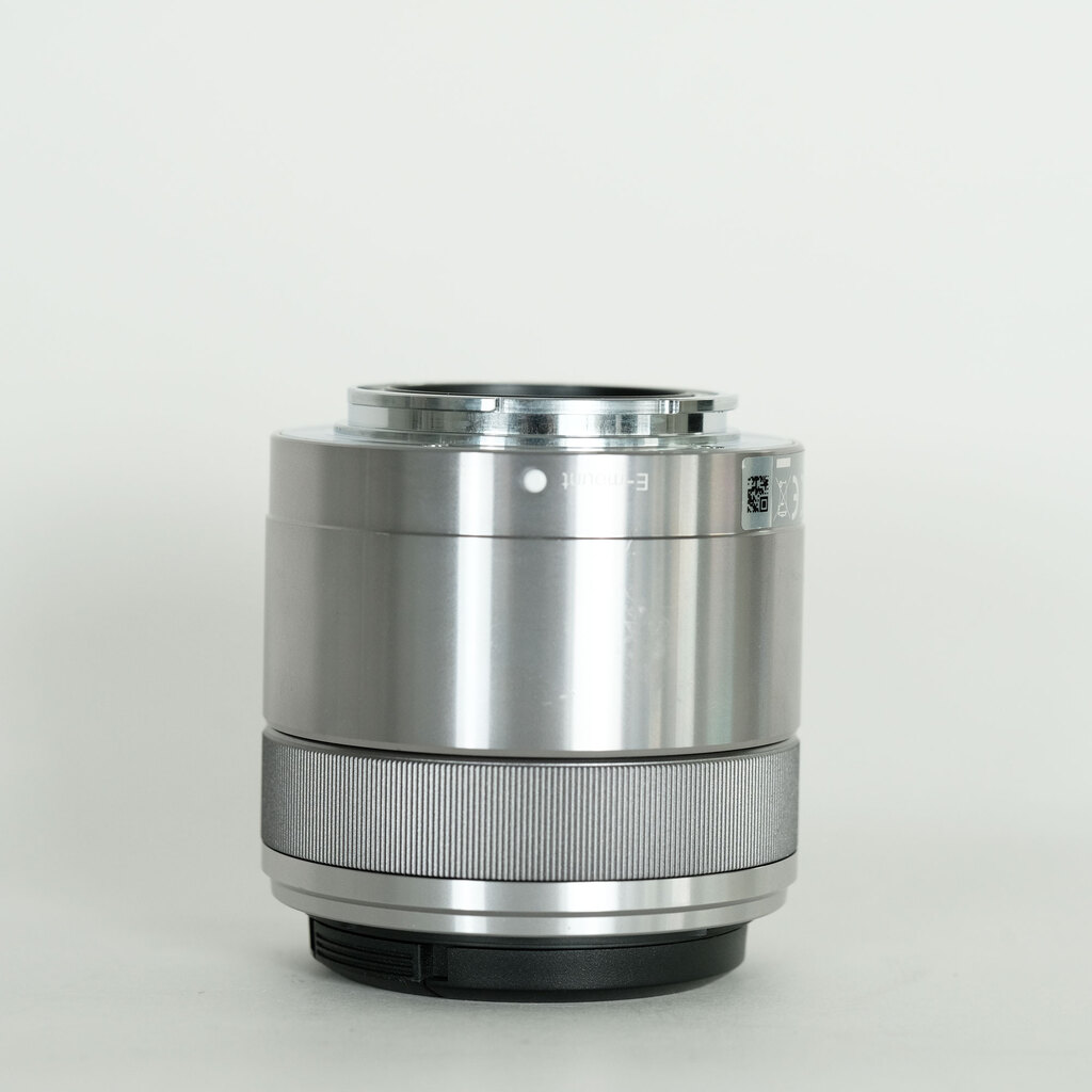 SONY E 30mm F3.5 Macro SEL30M35