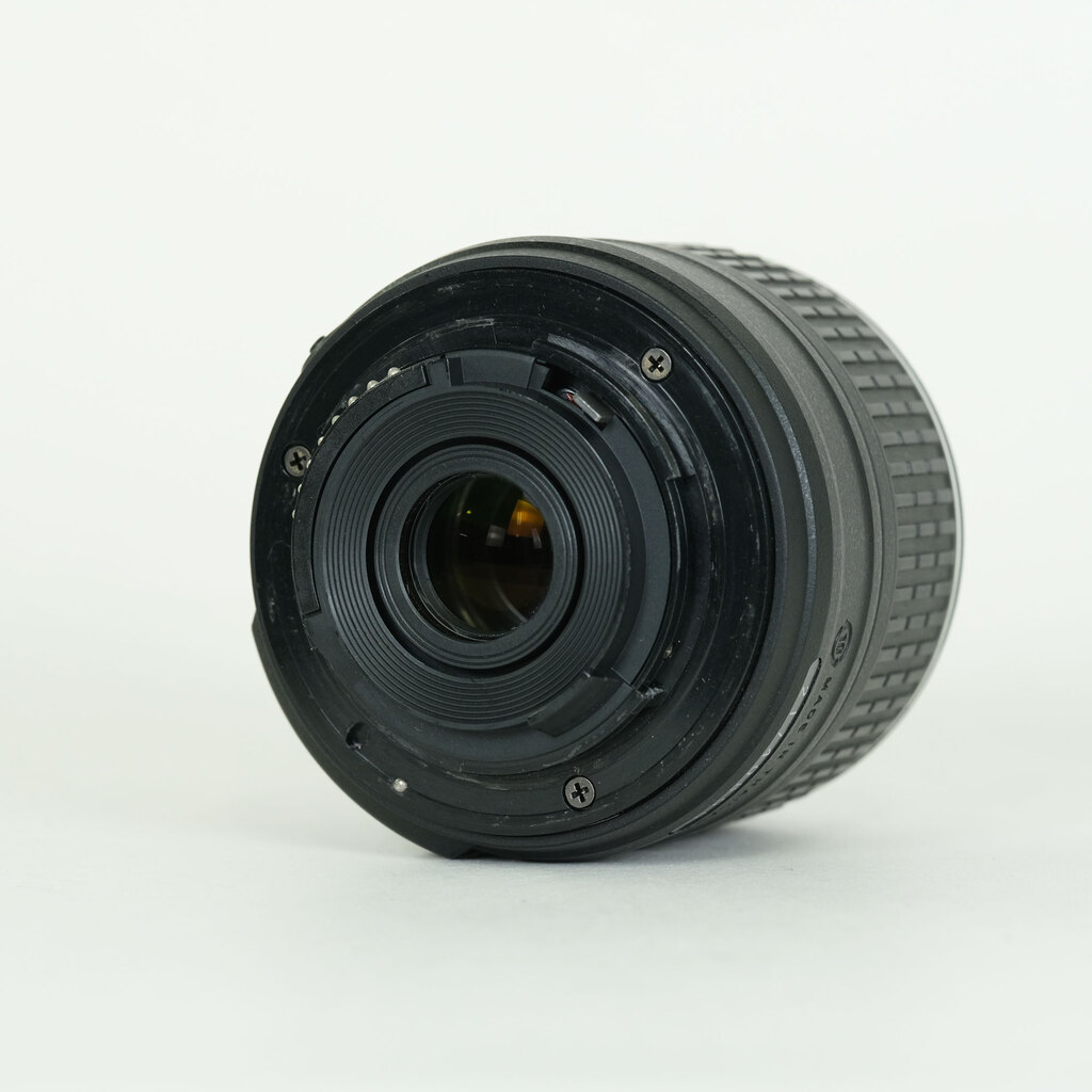 Nikon AF-S DX NIKKOR 18-55mm f3.5-5.6G VR II