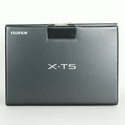 FUJIFILM X-T5 FUJIFILM X-T5
