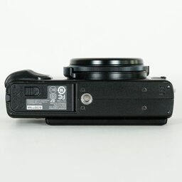 FUJIFILM X70 ブラック