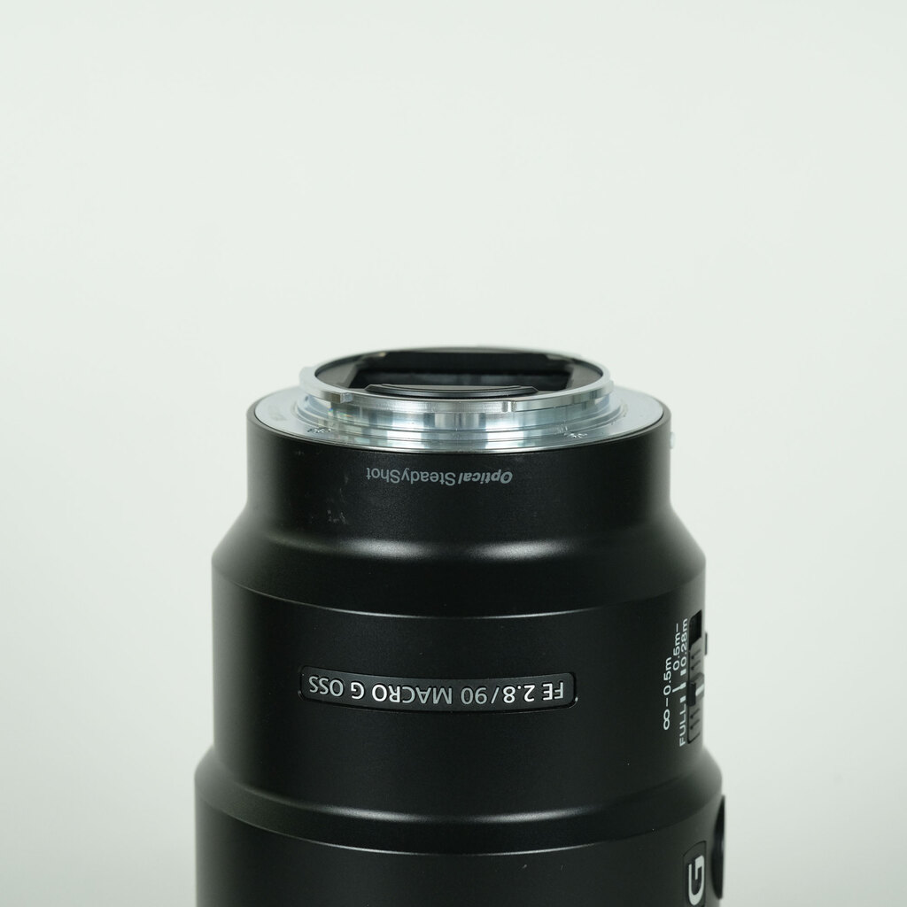 SONY FE 90mm F2.8 Macro G OSS SEL90M28G SONY FE 90mm F2.8 Macro G OSS SEL90M28G