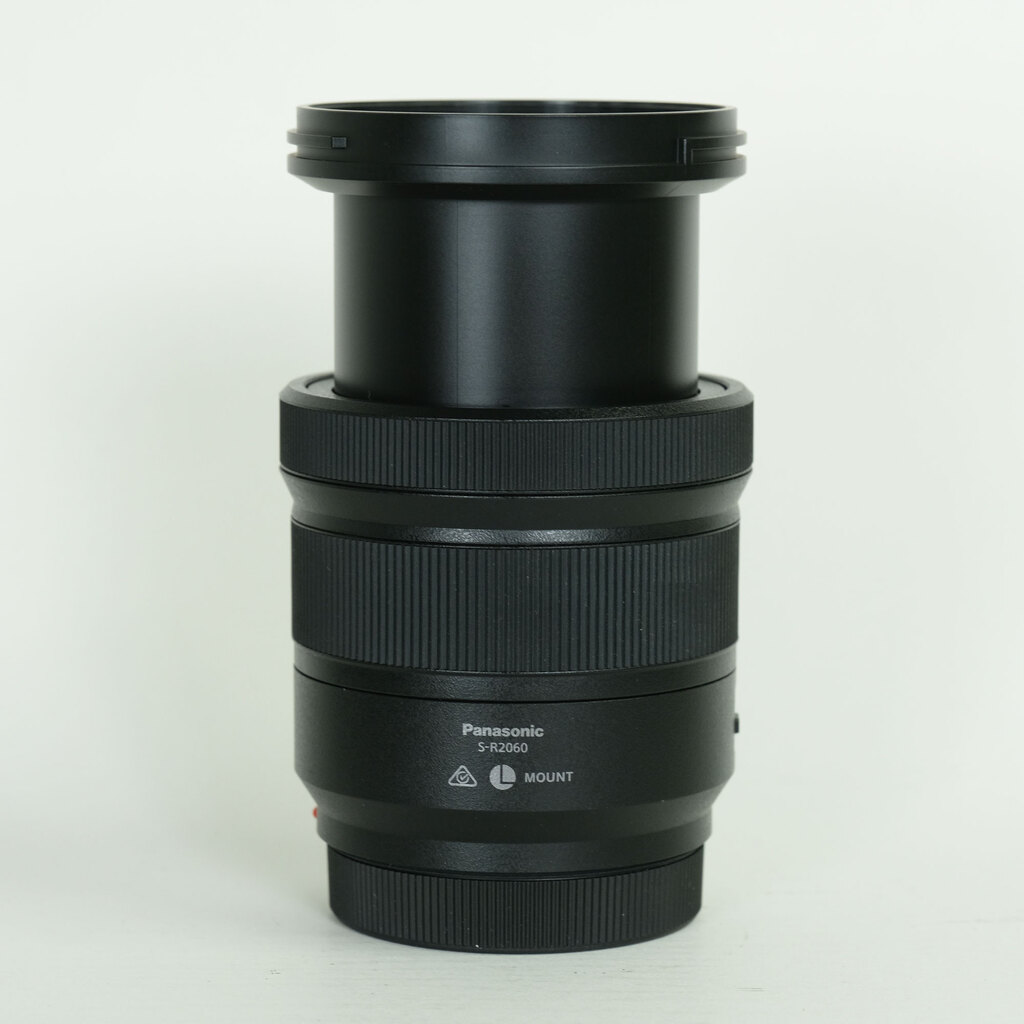 Panasonic LUMIX S 20-60mm F3.5-5.6 Panasonic LUMIX S 20-60mm F3.5-5.6