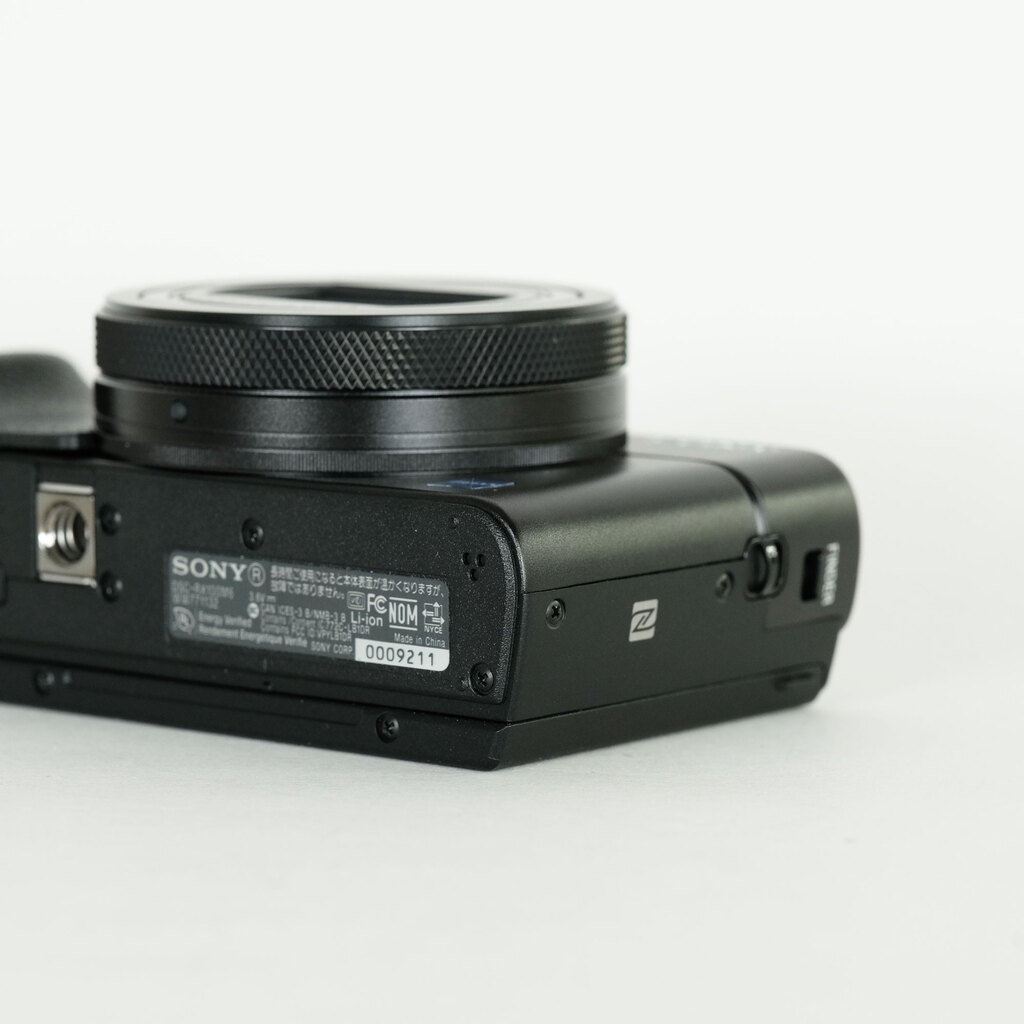 SONY Cyber-shot DSC-RX100M6 SONY Cyber-shot DSC-RX100M6