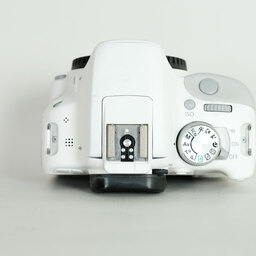 Canon EOS Kiss X7 ボディ ホワイト