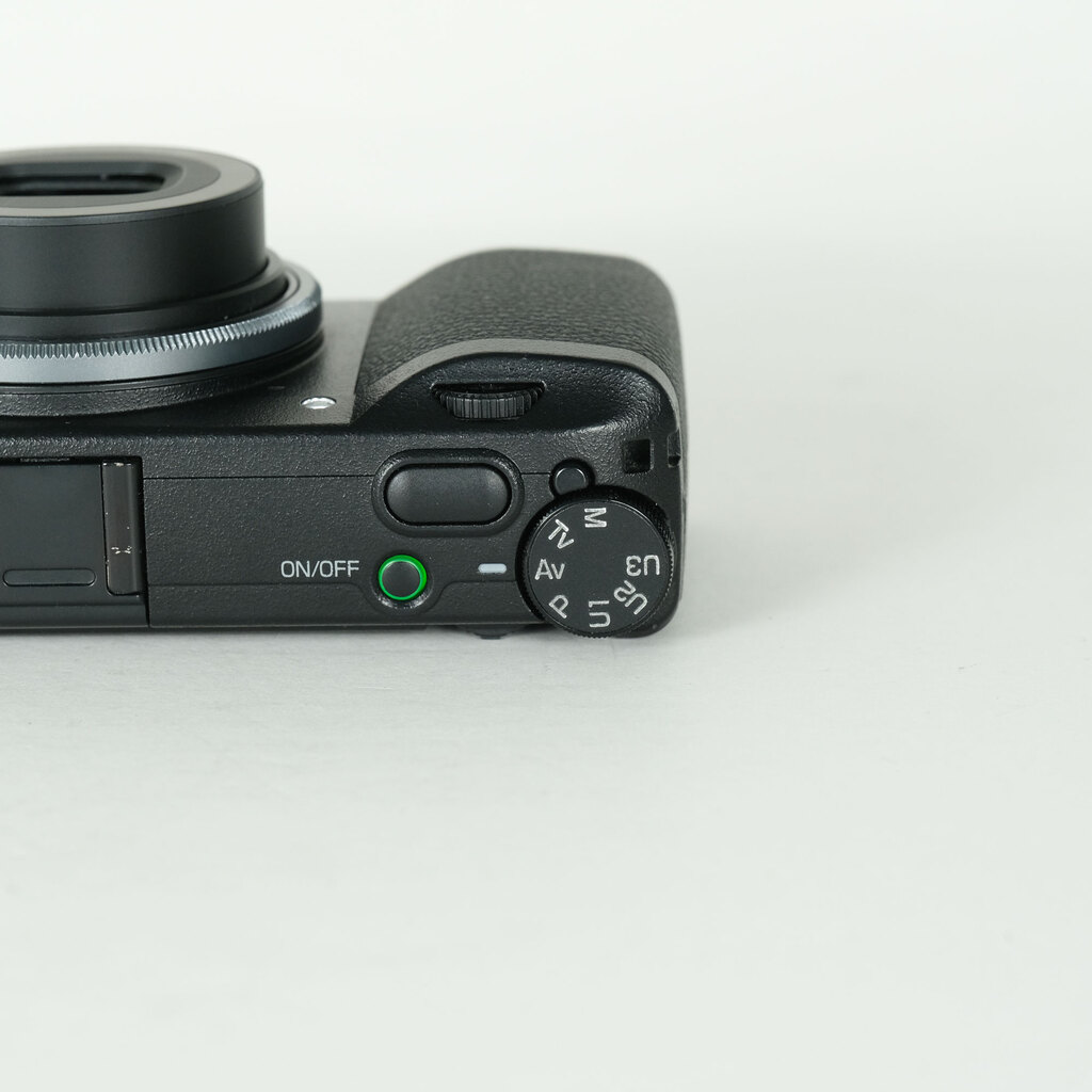 RICOH GR IIIの出品 | ONE SCENE（ワンシーン）