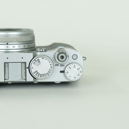 FUJIFILM X100V シルバー FUJIFILM X100V シルバー