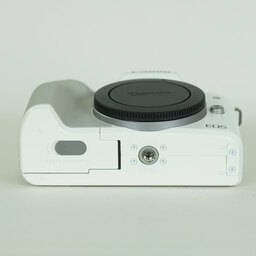 Canon EOS Kiss M2