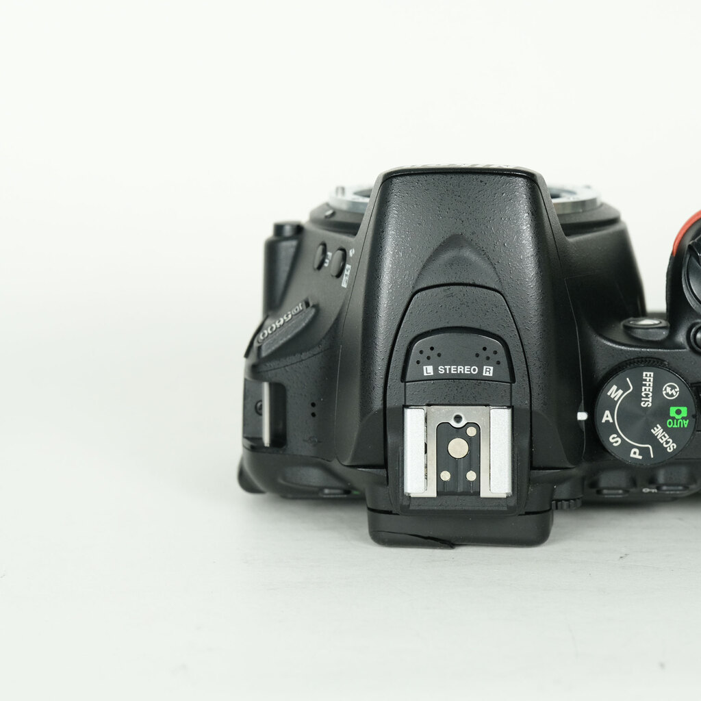 Nikon D5600の出品 | ONE SCENE（ワンシーン）