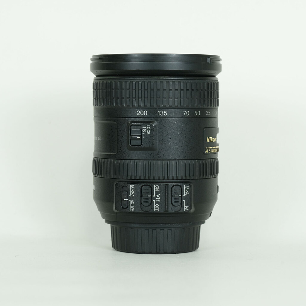 Nikon AF-S DX NIKKOR 18-200mm F3.5-5.6G ED VR II