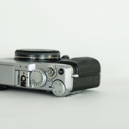 FUJIFILM X-E1 シルバー