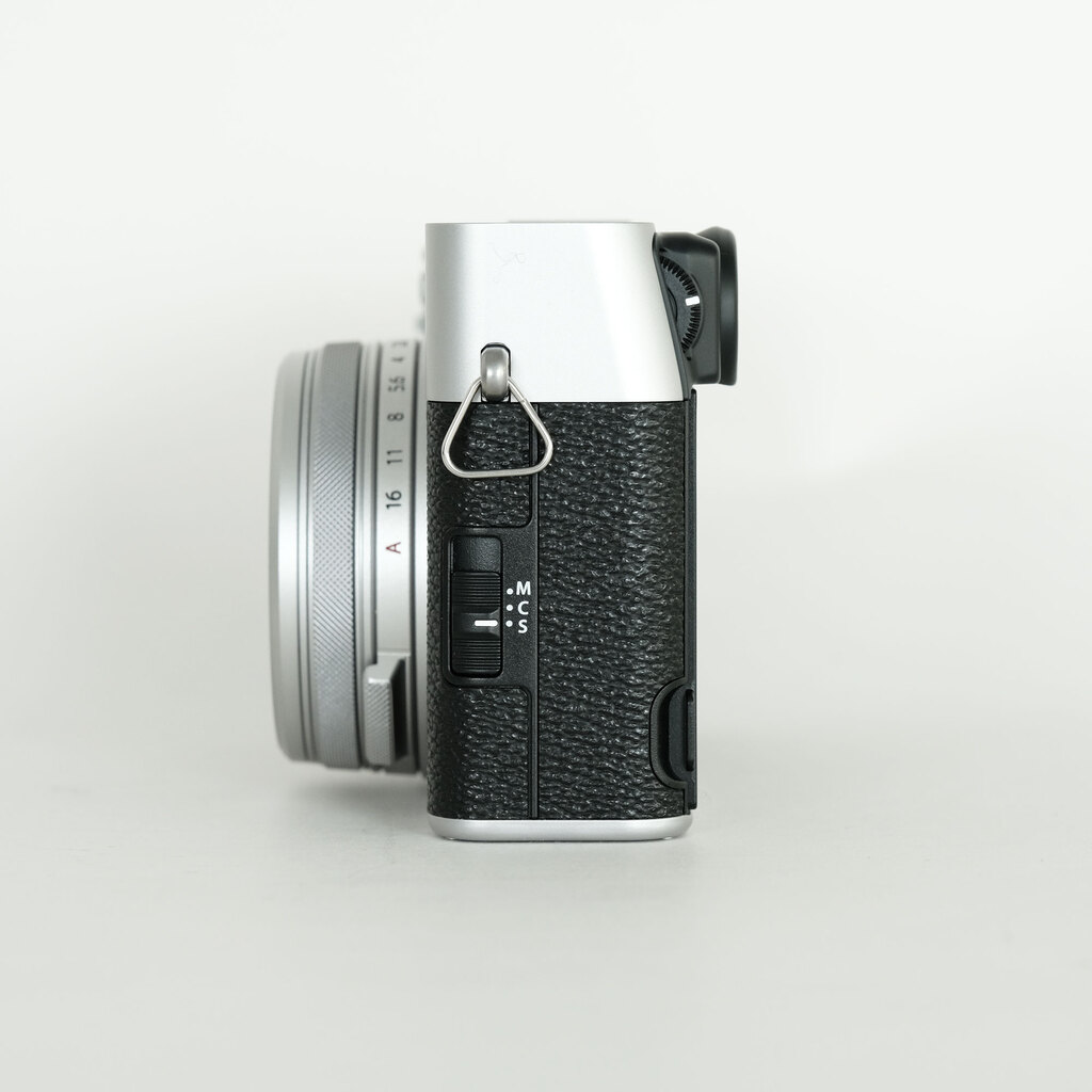 FUJIFILM X100V シルバー