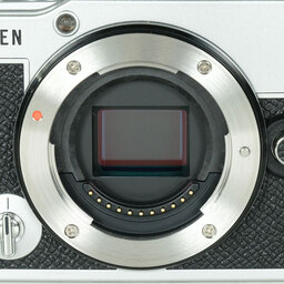 OLYMPUS PEN E-P7