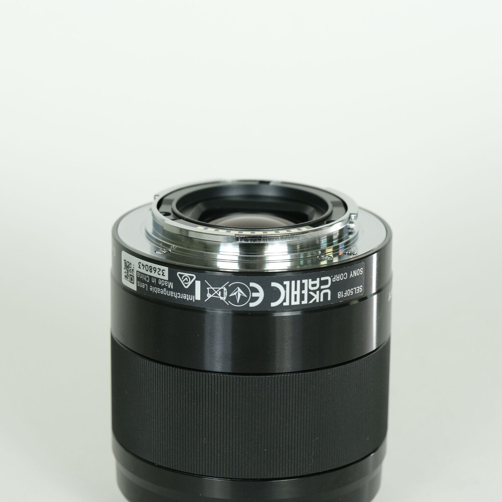 SONY E 50mm F1.8 OSS SEL50F18 SONY E 50mm F1.8 OSS SEL50F18